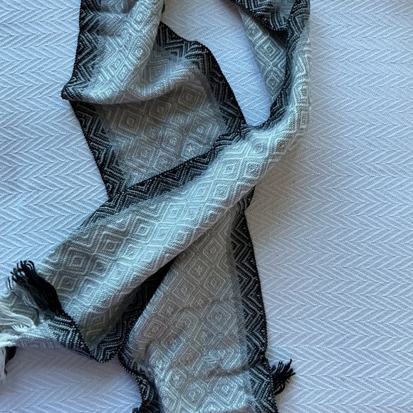 Handmade Scarf from Machu Picchu 🇵🇪 - Picture 3 of 5